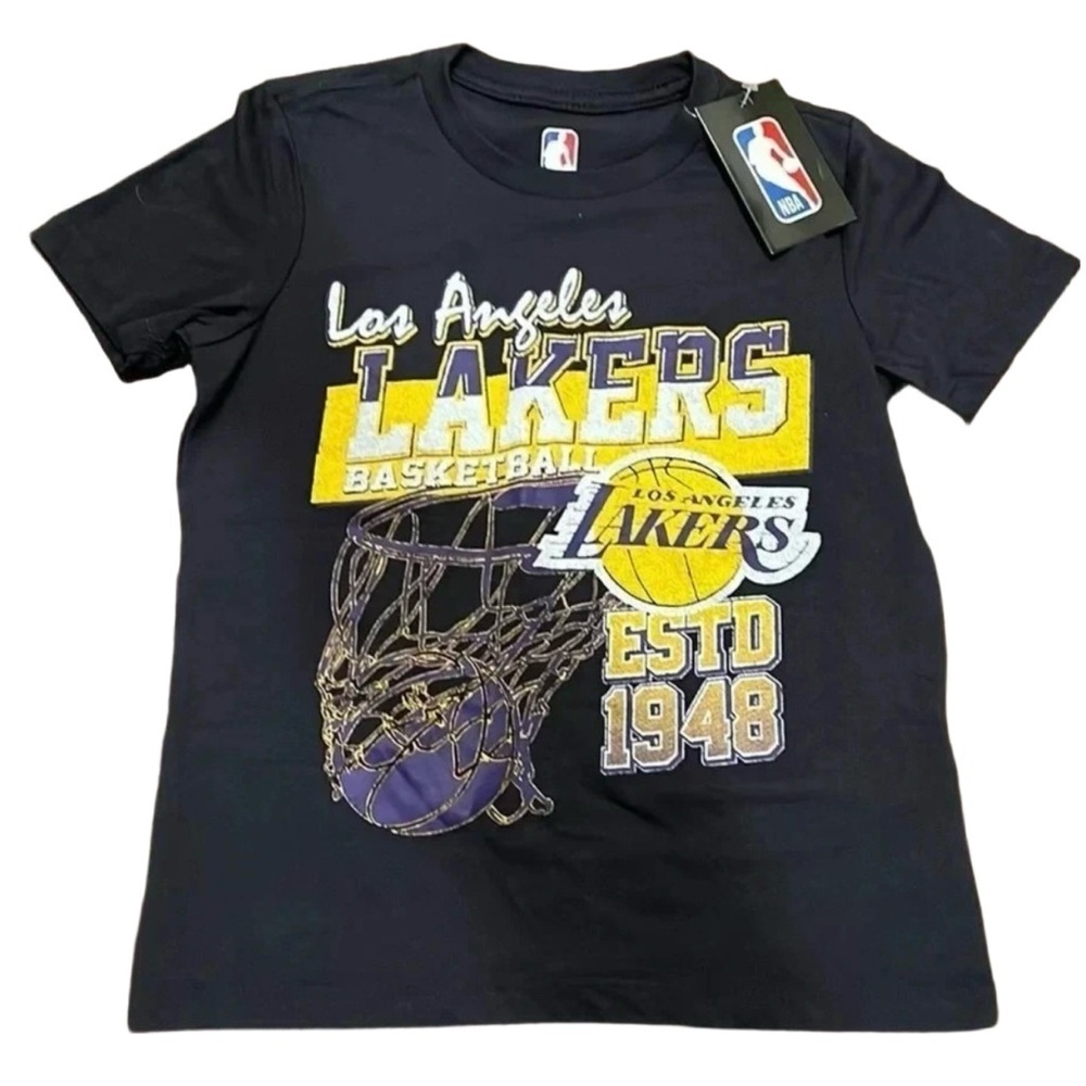 ***NWT*** NBA LA Lakers Tee-shirt